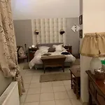 Holiday home La Maison De Famille Neville