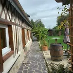 La Maison De Famille *