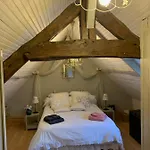 La Maison De Famille Holiday home Neville