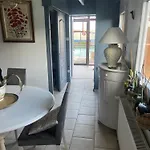 Holiday home La Maison De Famille Neville