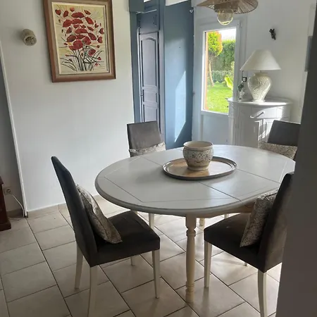 La Maison De Famille * Néville